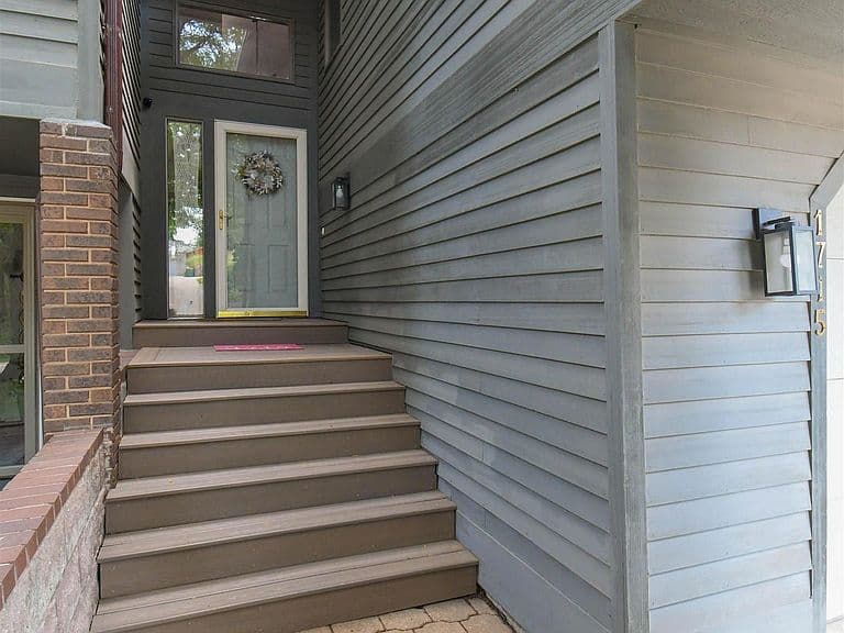 1715 N Tahoe Trl photo 2