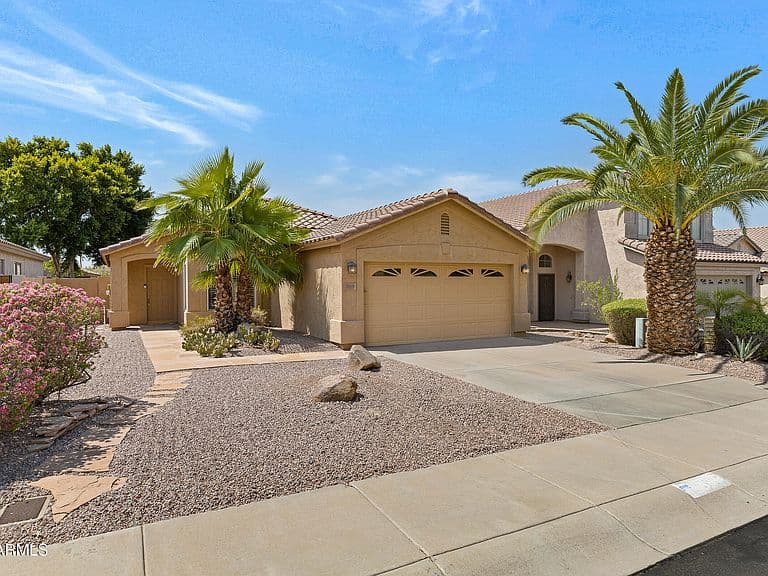 1819 W BROOKWOOD Court photo 1