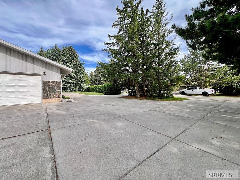 3785 E Wanda St photo 5