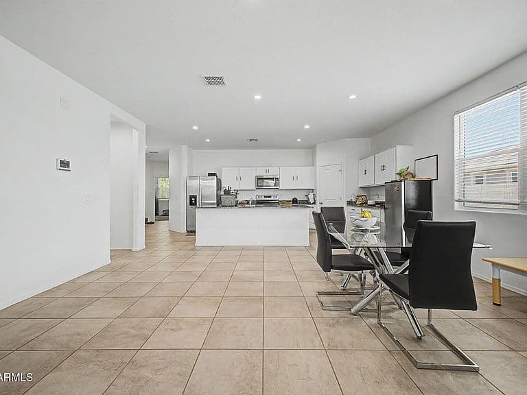 18225 N SAN JUAN Street photo 3