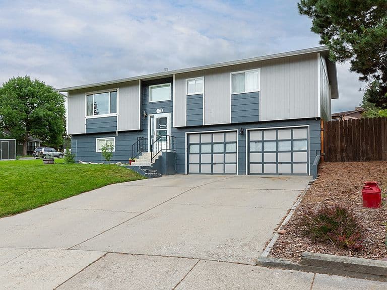 101 Oakhurst Ct photo 2