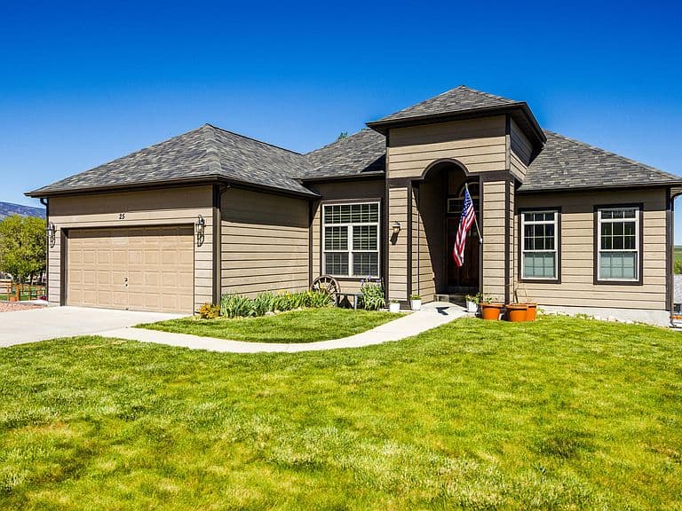 25 Black Mountain Dr photo 1