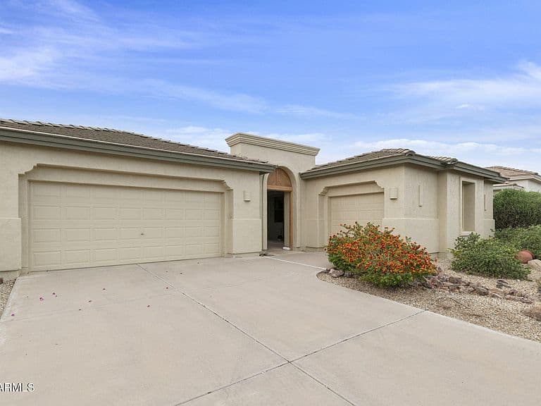 9327 E ARROWVALE Drive photo 5