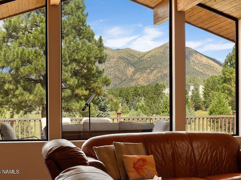 4600 E Green Mountain Dr photo 4