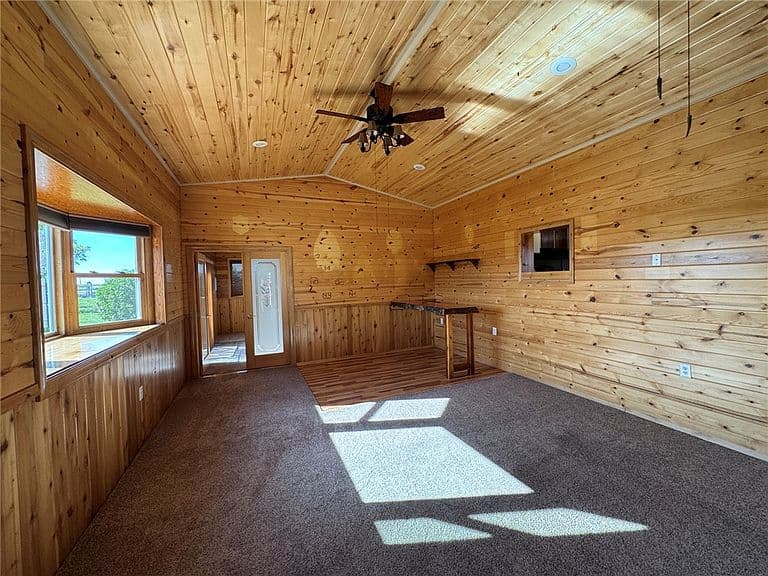 2296 Road 28 photo 4