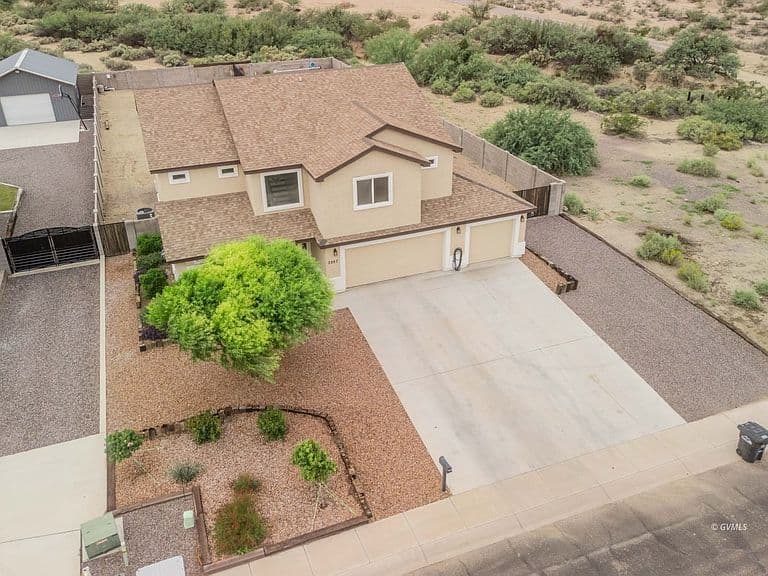 3957 W Valley View Rd photo 4