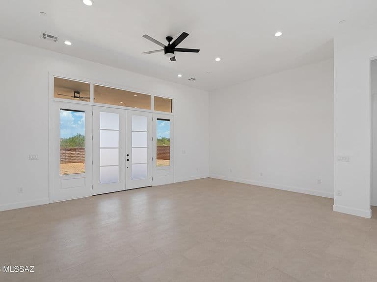 2451 E Old Stone House Trl photo 4