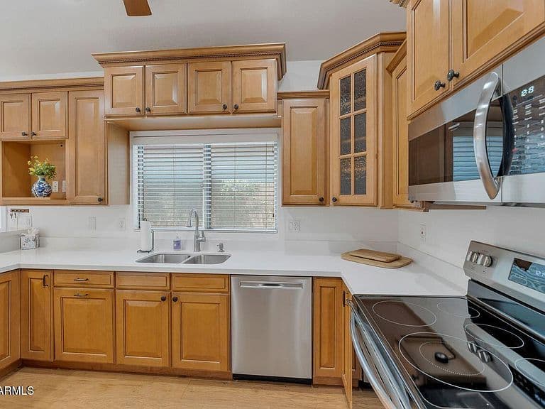 13220 N 95TH Way photo 3