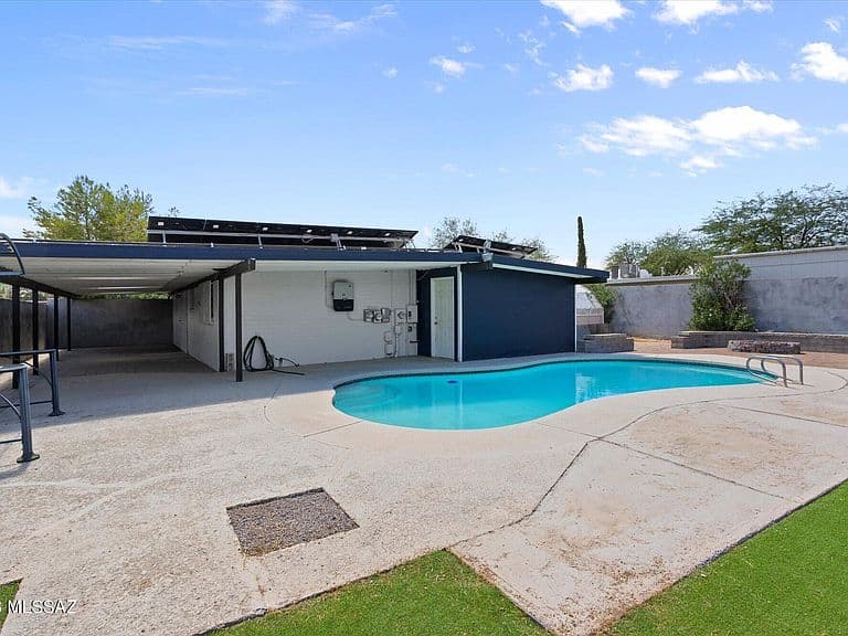 8211 E Nicaragua Dr photo 4