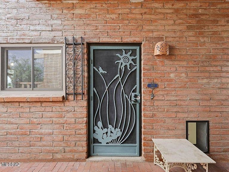 1806 S Calle Montanosa photo 3