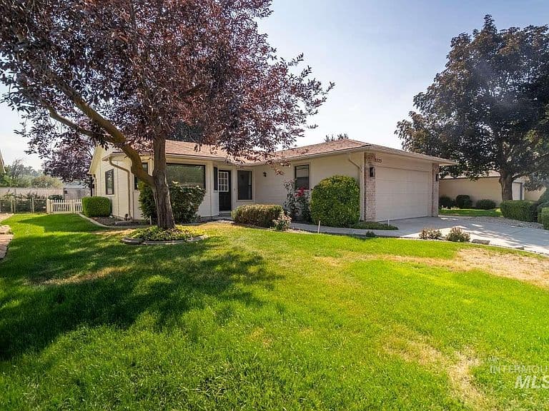 8325 Willowdale Dr photo 3