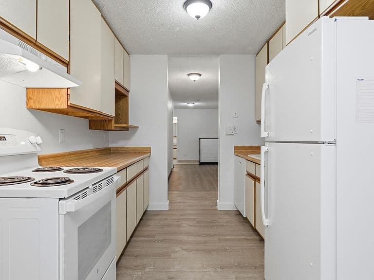 4400 S Poplar St Unit 107D photo 3