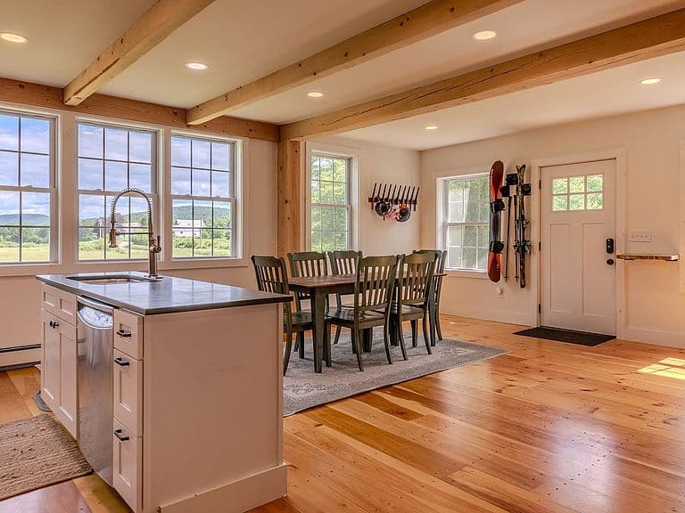 3208 Green Mountain Turnpike photo 1