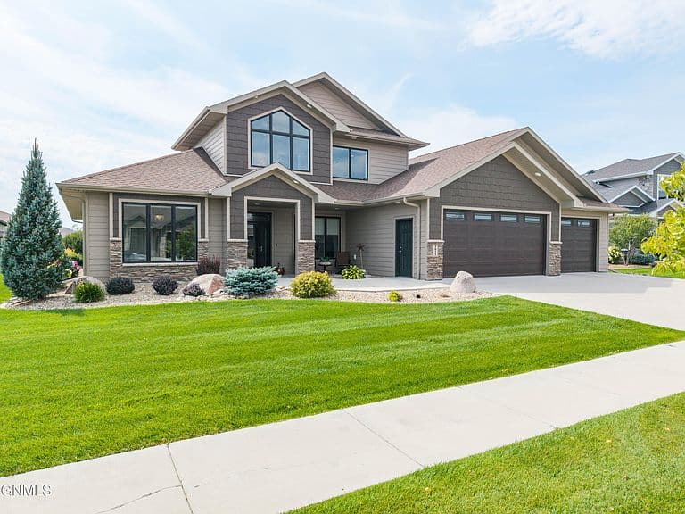 1011 Reserve Ln photo 1