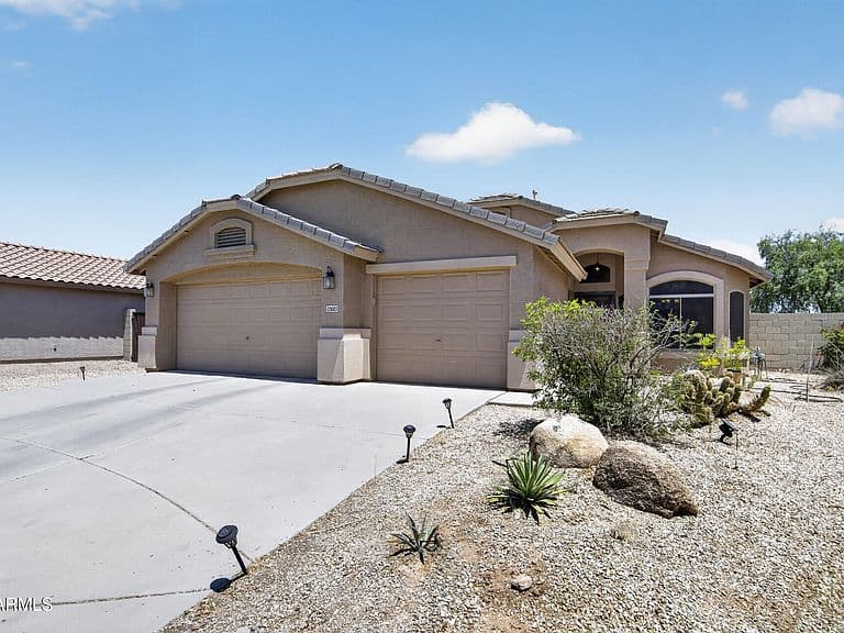 22683 N AARON Road photo 1