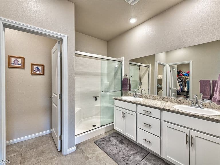 12755 Silver Satin St photo 5