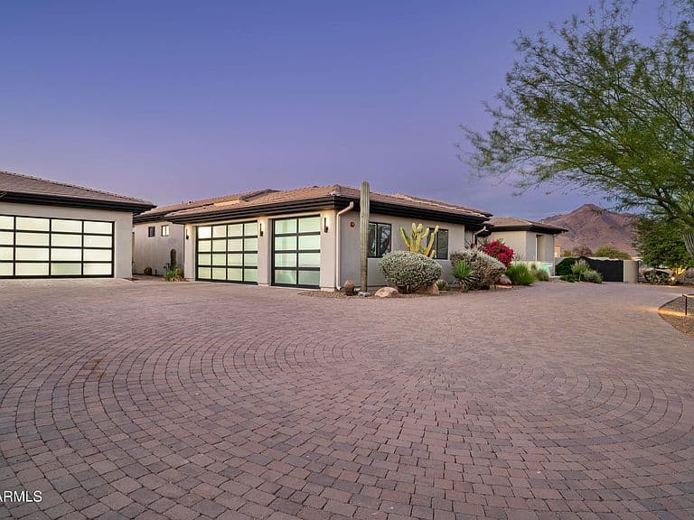 9002 E RIMROCK Drive photo 4