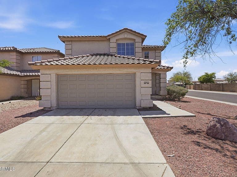 11239 W ROMA Avenue photo 1