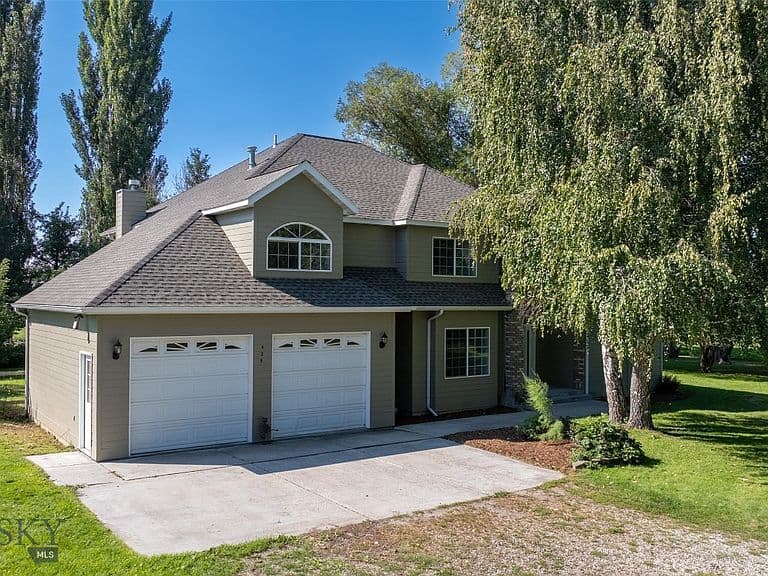 425 Willoughby Ln photo 1
