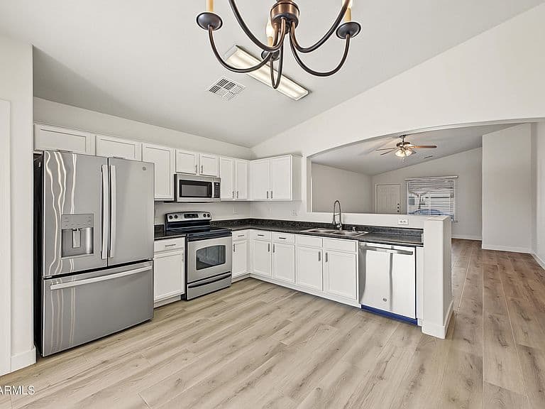 43301 W KRISTAL Lane photo 1