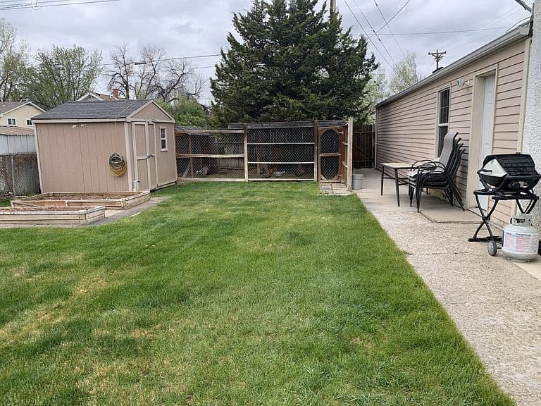 401 S Lake Ave photo 4