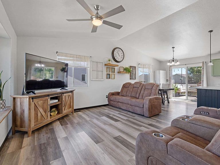 169 Adonia Ln photo 2