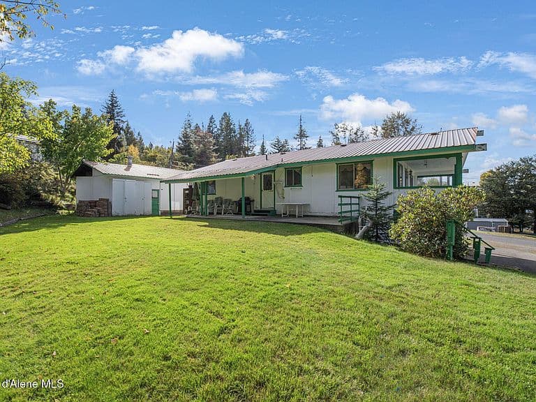 609 Lilac Ln photo 5