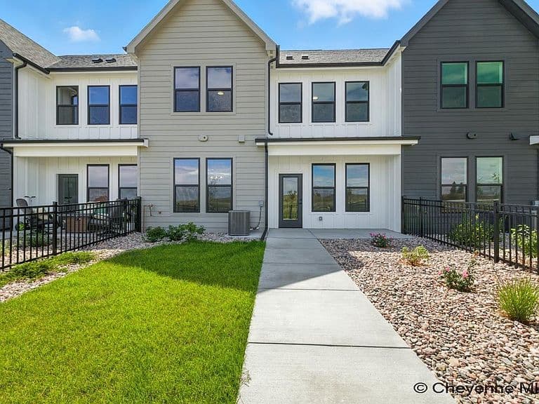 1420 Big Meadow Dr photo 2