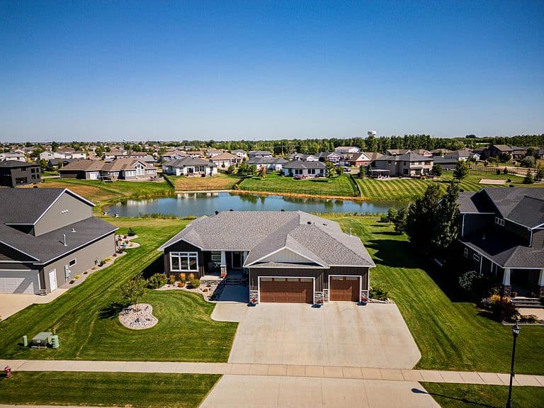 1023 Mulberry Ln photo 3