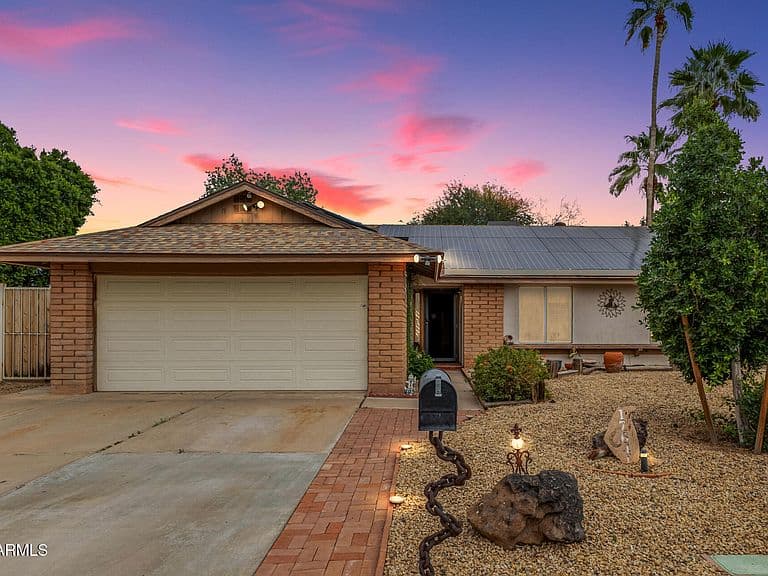 17641 N 34th Ln photo 1