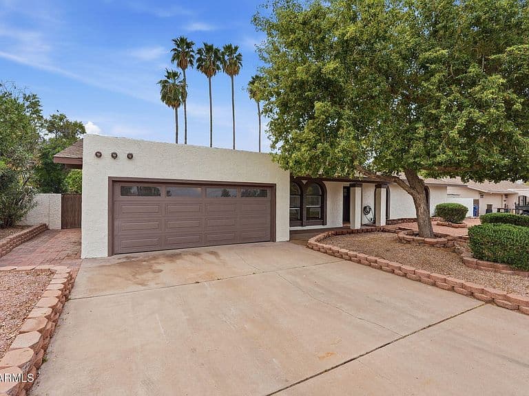 2521 E INCA Street photo 3