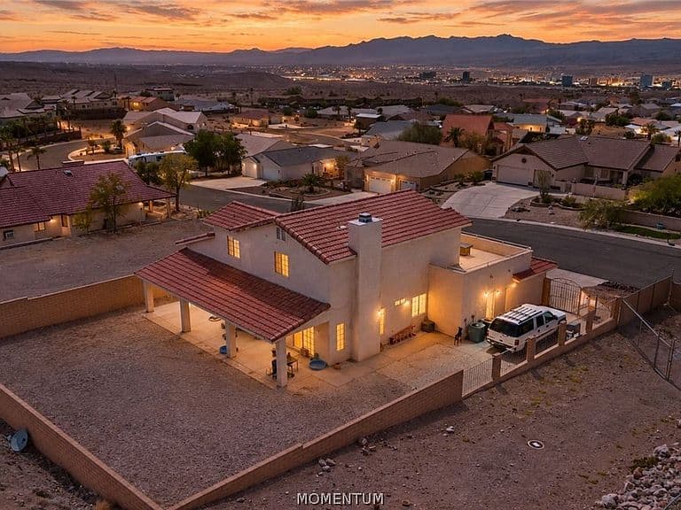 3541 Indian Hill Drive photo 2