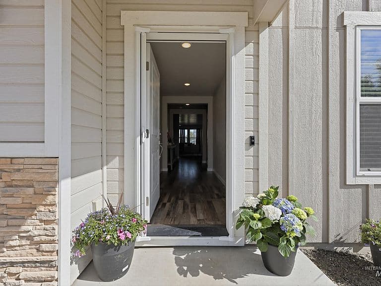 3842 E Holly Ridge Dr photo 5