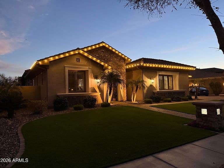 305 W GRAND CANYON Drive photo 2