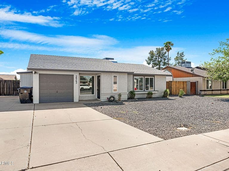 2543 E IMPALA Avenue photo 2