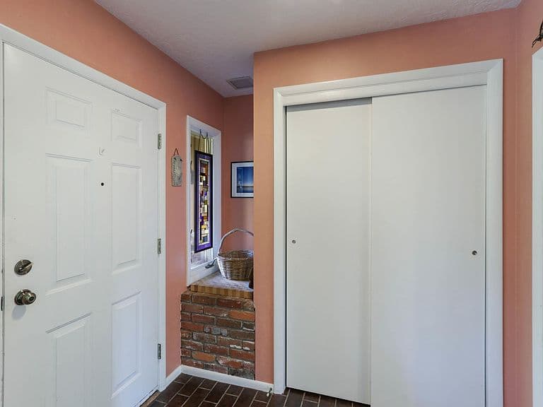 178 Weston Rd photo 4