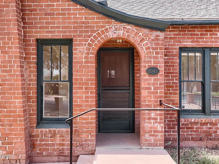 2042 N 12TH Street photo 4