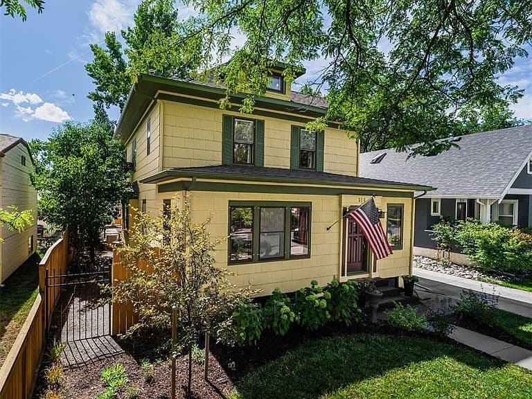 318 Wyoming Ave photo 1