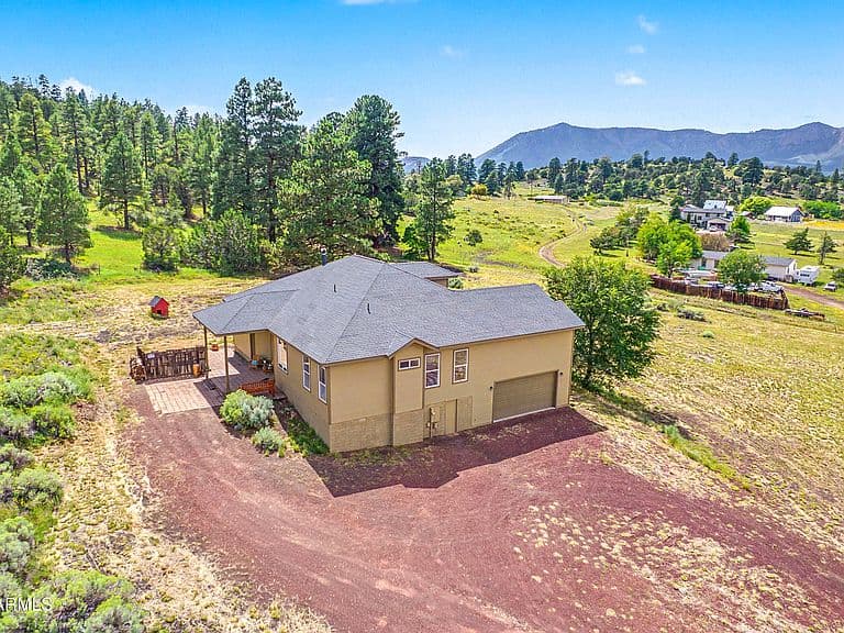 9013 BEASLEY Road photo 2