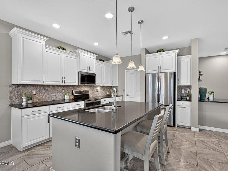 22768 W MOONLIGHT Path photo 3