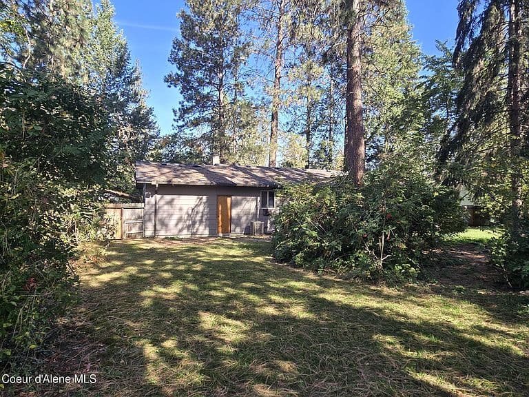 4758 E Woodland Dr photo 4