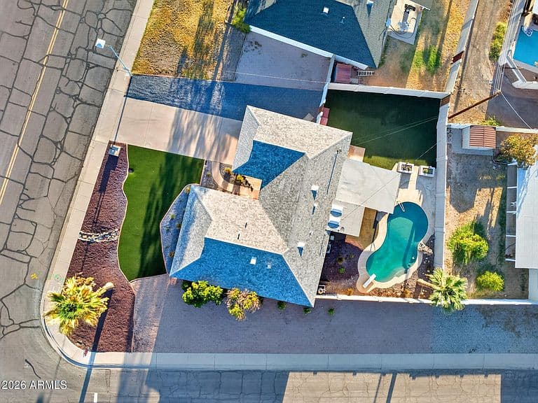 6538 E OAK Street photo 2