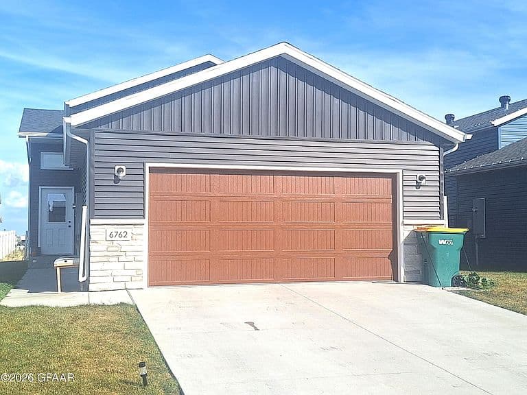 6762 Joseph St photo 3