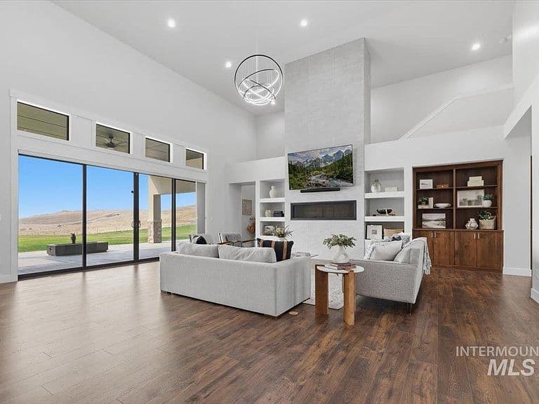 7865 Via Toscana Ln photo 5
