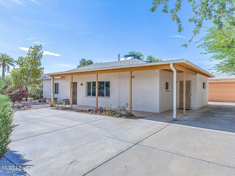 3958 E Louis Ln photo 3
