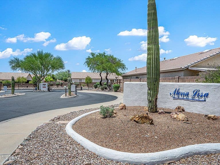 2611 W Cezanne Cir photo 2