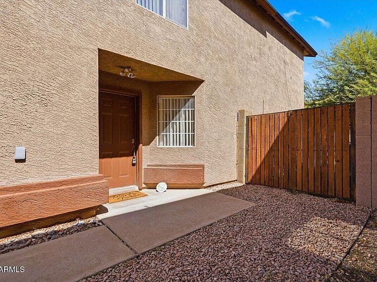 5072 W FAIRVIEW Street photo 4