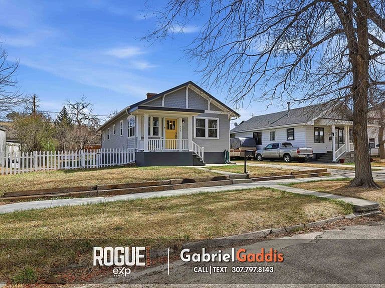 517 S Grant Ave photo 1