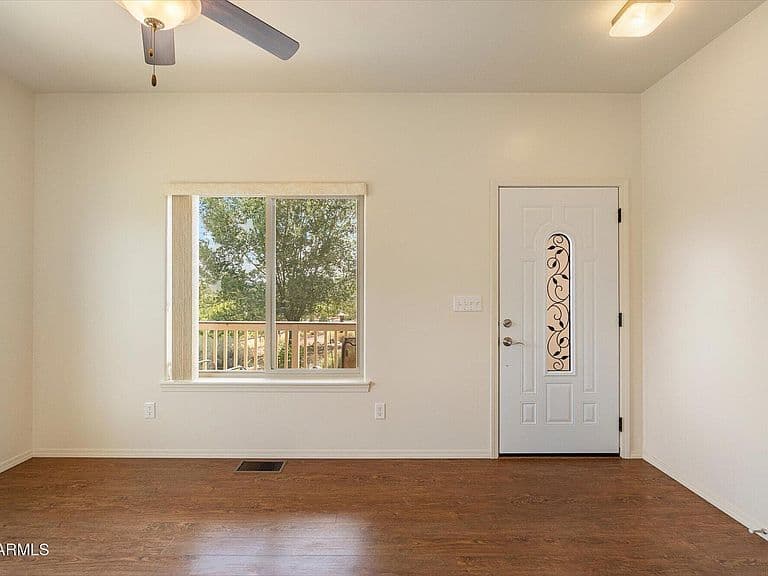 11630 HOMESTEAD Lane photo 4
