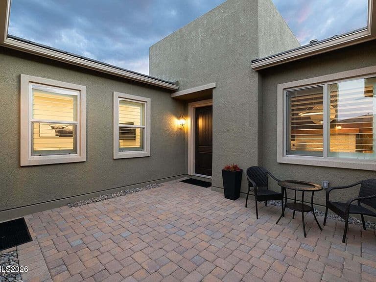 8937 Suncreek Trl photo 3